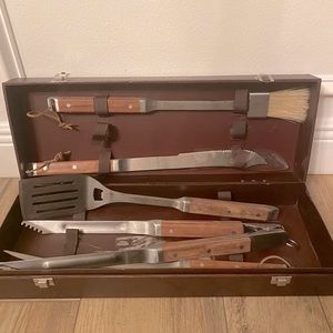 Williams Sonoma 5 piece grill tools set